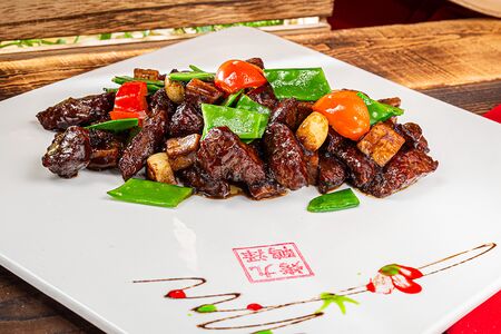 Говядина в перечном соусе