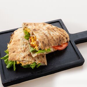 С омлетом ветчиной и сыром