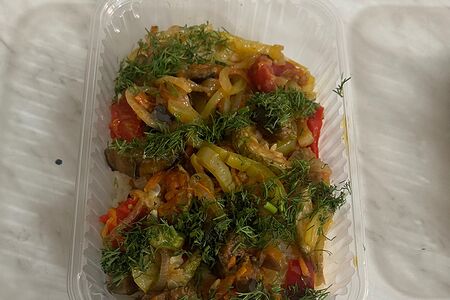 Гречка с овощной подливкой