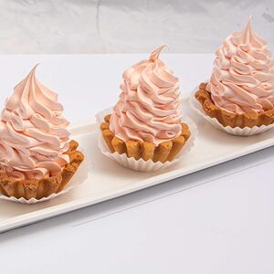 Корзиночка с белковым кремом