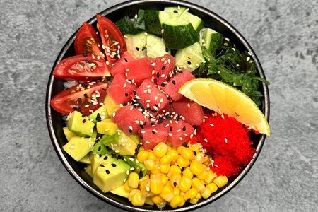 Поке-боул с тунцом