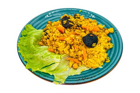 Постный плов с нутом и черносливом