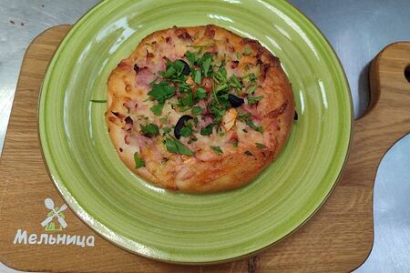Пирожок Пицца с ветчиной