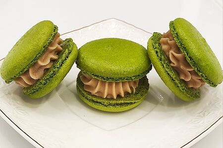 Макарон Банан и карамель