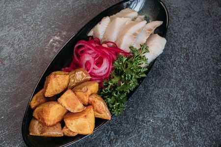 Сельдь с запеченным картофелем