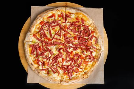 Пицца Колбасная