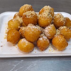 Лукумадес (греческие пончики)