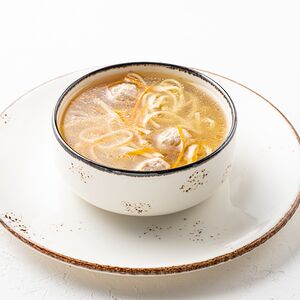 Куриный суп с домашней лапшой