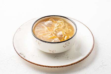 Куриный суп с домашней лапшой