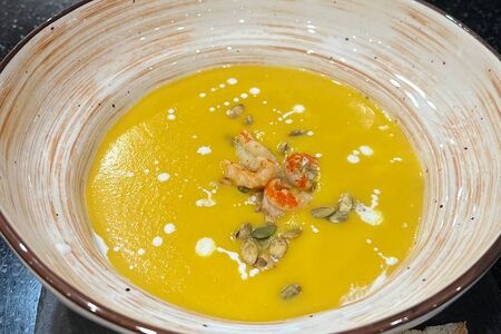 Тыквенный суп с раковыми шейками