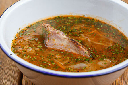 Щи на печеных ребрах