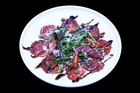 Салат с карпаччо