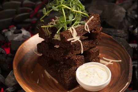 Чесночные сухари с соусом тартар