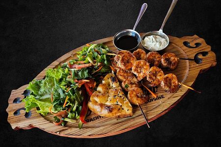 Креветки на мангале