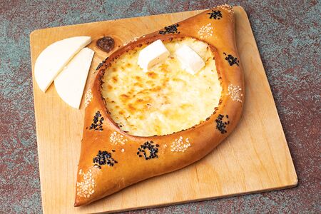 Хачапури по-аджарски