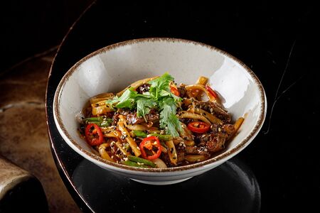 Удон с говядиной