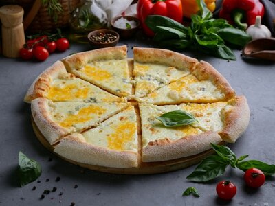 Четыре сыра маленькая