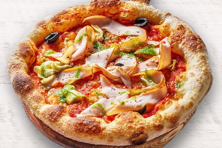 Пицца с курицей и артишоками