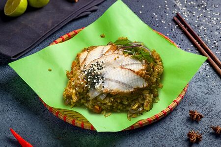 Рис с угрем в соусе унаги