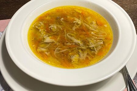 Суп из курицы с домашней лапшой