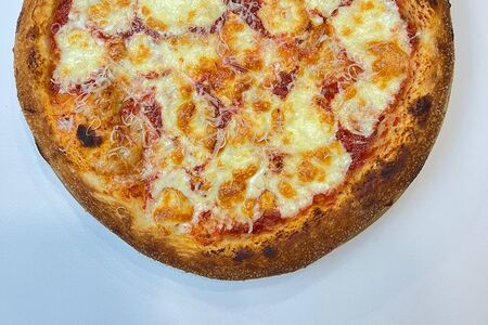 4 сыра на красном соусе