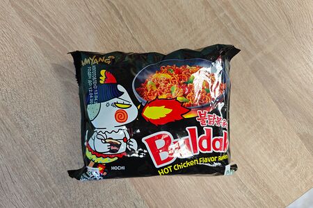 Лапша Buldak со вкусом жареной курицы