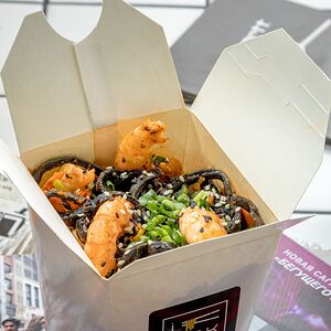 Вок с креветками