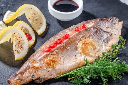 Речная форель на углях