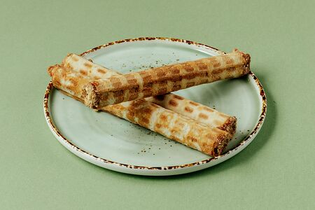 Трубочка со сгущенкой или творожным кремом