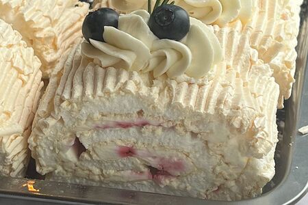 Меренговый рулет 