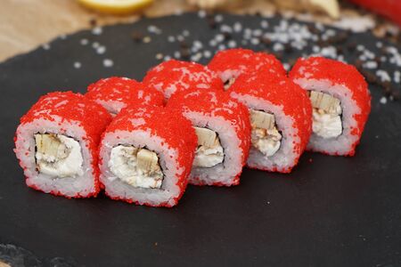 Сливочный с угрем