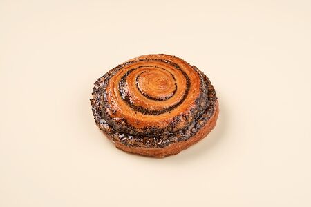 Улитка с маком