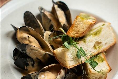 Мидии в соусе том ям