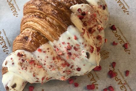 Круассан шоколадный