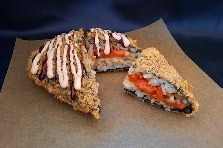 Суши-сэндвич с лососем