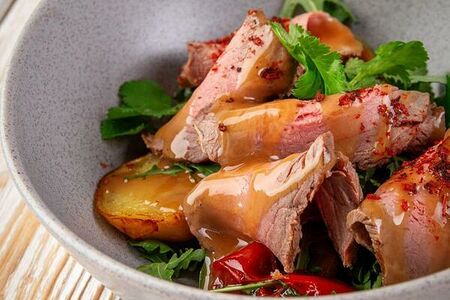 Салат с ротбифом