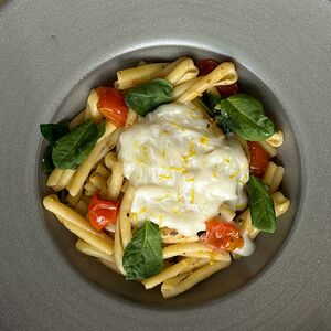 С томатами и страчателлой