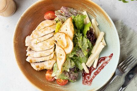 Цезарь с курицей