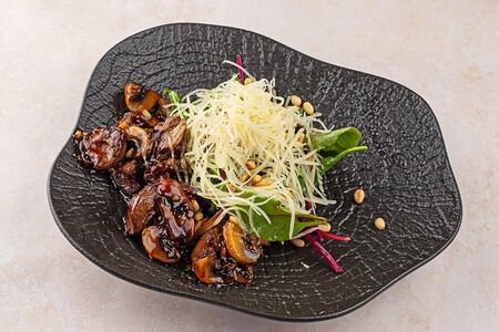 Салат теплый Дадлы