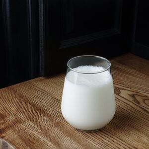 Коктейль молочный ванильный