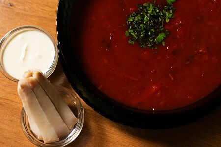 Борщ с салом