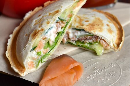 Ринг-сэндвич с лососем