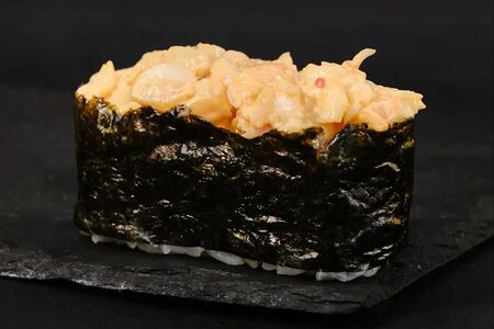 Спайси-гункан с креветкой