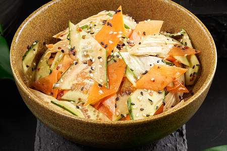 Салат со спаржей