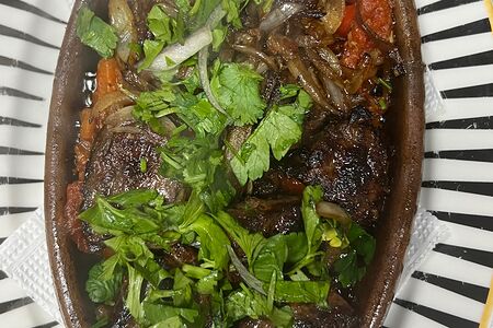 Печень с овощами