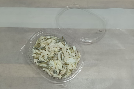 Салат с кальмаром