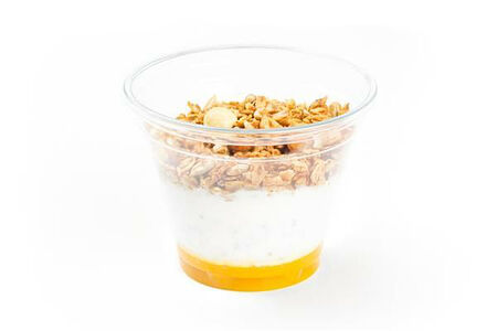 Йогурт Гранола манго-чиа