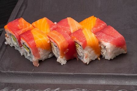 Ролл с тунцом и форелью