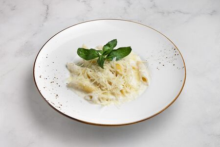 Пенне четыре сыра