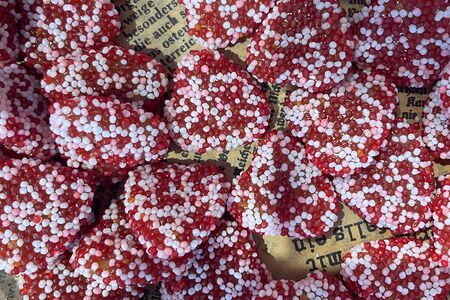 Сердечки в обсыпке шоколадные